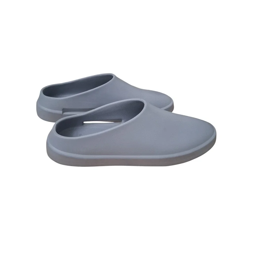 Saint Morta Slip-On Comfort Mens size 11 Grey‎ Summer Beachy Pool Side Slippers